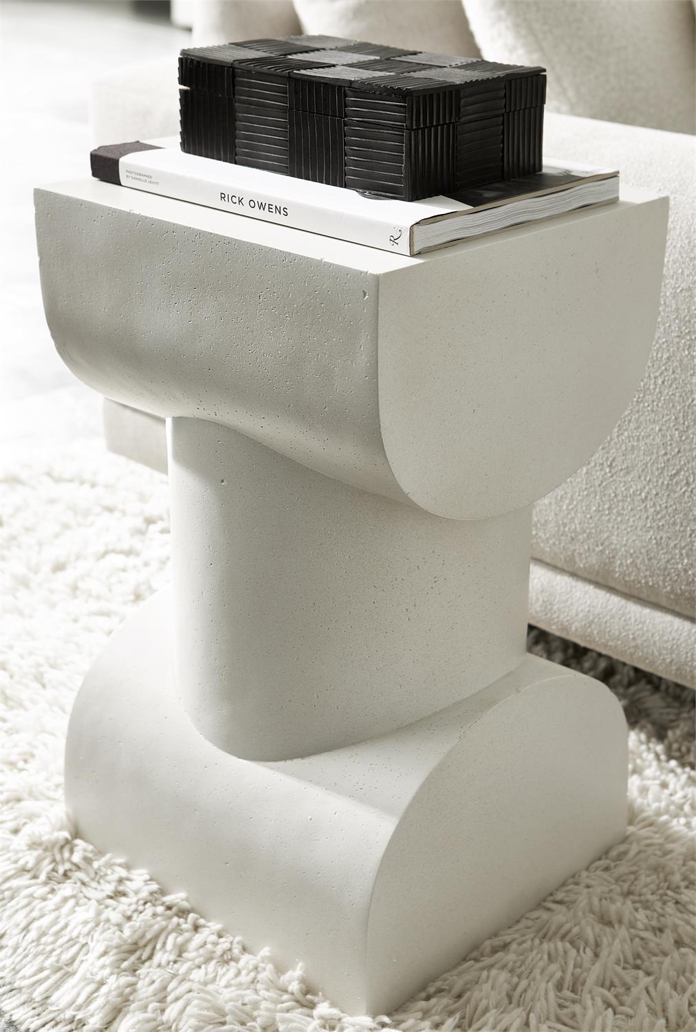 Trianon Accent Table