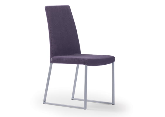 Curvo Chair